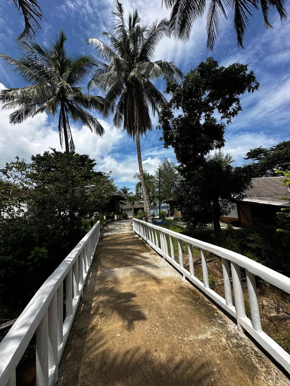 Pir - Resort Perhentian Island Kampong Pasir Hantu エクステリア 写真